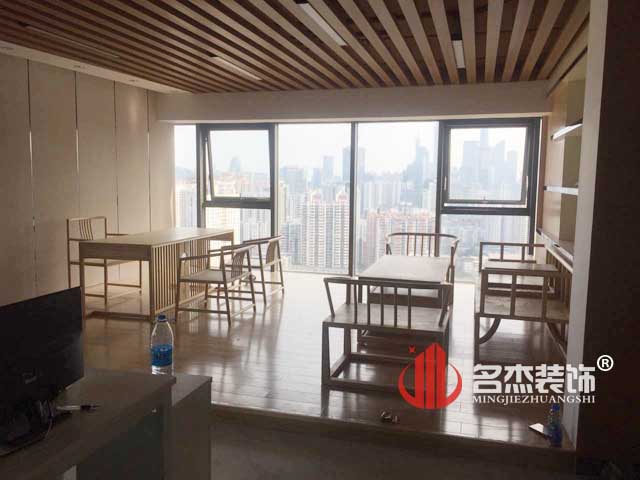 办公室国产免费叼嘿网站免费.jpg