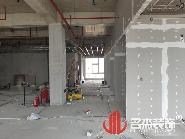 办公室国产免费叼嘿网站免费