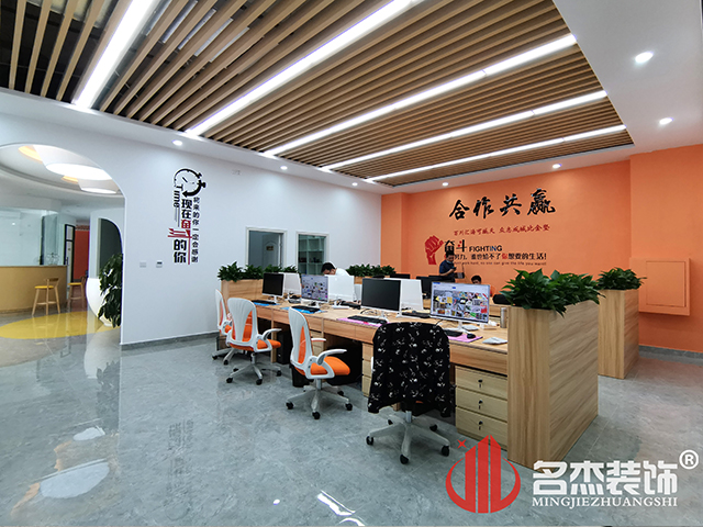 办公室国产免费叼嘿网站免费