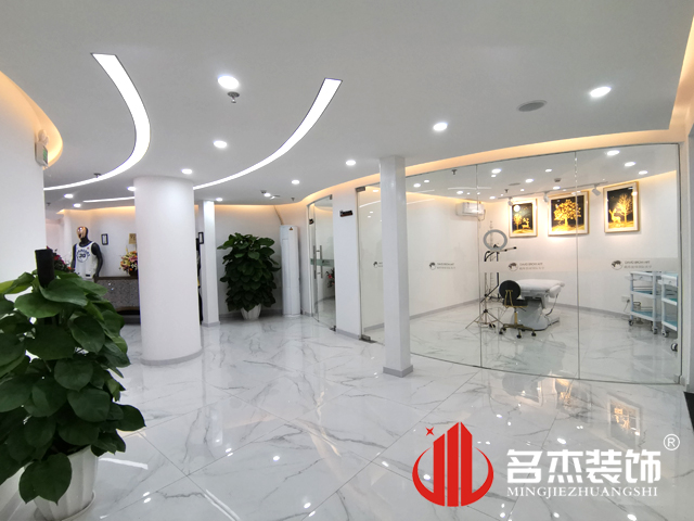 办公室国产免费叼嘿网站免费