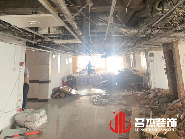 办公室国产免费叼嘿网站免费设计