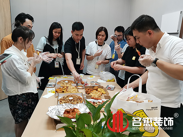广州办公室国产免费叼嘿网站免费设计