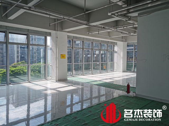 广州办公室国产免费叼嘿网站免费设计