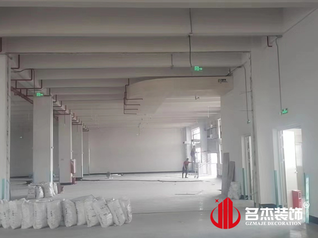 办公室国产免费叼嘿网站免费现场一角